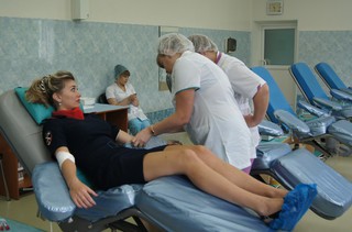Акцию “Стань донором и помоги малышу” провели волонтёры в Уссурийске