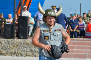 Более 3 тысяч человек встретили день ВДВ в 83-й отдельной бригаде в Уссурийске