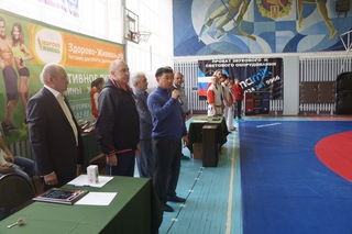 Дальневосточный турнир по самбо собрал юных борцов в Уссурийске