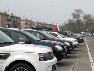 Первую колонну китайских автолюбителей встретили в Уссурийске