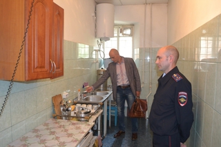 Представители Общественного совета проверили условия содержания заключенных в Уссурийске