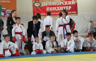 Открытый турнир по каратэ прошёл в Уссурийске