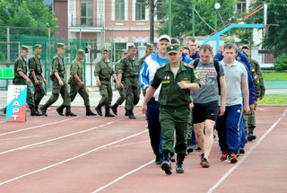 Сотрудники силовых структур УГО приняли участие в соревнованиях на стадионе в Уссурийске