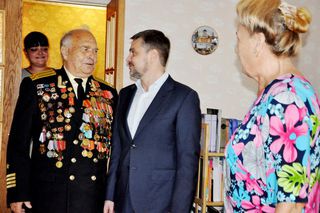 С окончанием Второй мировой войны уссурийских ветеранов поздравил глава администрации