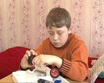 ПЫТАЯСЬ СПАСТИ СООТЕЧЕСТВЕННИКОВ, ЖИТЕЛЬ КИТАЯ САМ ЕДВА УГОДИЛ ЗА РЕШЕТКУ