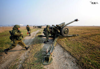 День военного разведчика отметили десантники на учебных маневрах под Уссурийском (ФОТО) 