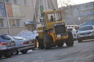 Сегодня в работах по расчистке города от снега задействованы 23 единицы техники