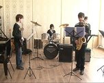 Студенты и школьники очистили от мусора парк