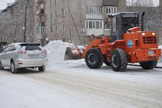 Для расчистки Уссурийска от снега задействованы 42 единицы техники