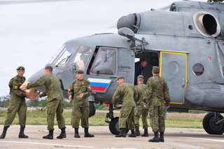 Военнослужащие 5 Армии продолжают помогать жителям Уссурийского городского округа
