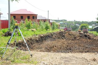 Строительство дорог к земельным участкам для многодетных семей началось в Уссурийске