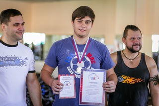 Чемпионат по армлифтингу собрал спортсменов в фитнес-клубе «Taekwondo Land» Уссурийска