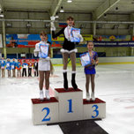 Уссурийская ледовая арена принимала участников открытого чемпионата города по фигурному катанию