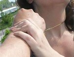 Злоумышленники сорвали золотую цепочку с пенсионерки в Уссурийске