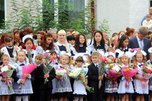 Более 2 тысяч первоклассников из Уссурийска впервые услышали школьный звонок
