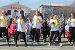 День Здоровья отметили кардиотренировкой на центральной площади в Уссурийске