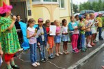 Детский праздник в честь окончания лета прошел в микрорайоне Уссурийска