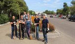 В Уссурийске ЭКОдесант сотрудников транспортной полиции окультурил городские клумбы