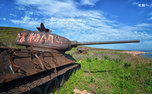 «Если бы сгнили, о них бы и не вспомнили»: военная прокуратура изъяла танки Т-34 с острова Желтухина у реставраторов