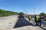 Подходы к мосту в Кроуновке начали асфальтировать