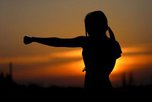 Толпа 10-летних девочек сотворила беспредел в Уссурийске