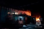Пожарные МЧС России ликвидировали открытое горение цеха по утилизации резины в Уссурийске