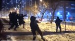 Подростки в Уссурийске «обстреливают» автомобили снежками со льдом
