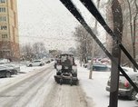 В Уссурийске ведутся снегоуборочные работы