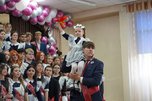 В добрый путь: почти 900 выпускников Уссурийска попрощались со школой
