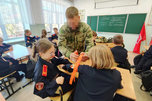 В Уссурийске кадеты Росгвардии освоили азы тактической медицины 
