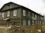 В Уссурийске жители самовольно рушат дома