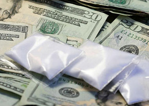 Сотрудники таможни в Уссурийске обнаружили в почтовом отправлении 50 граммов наркотического вещества