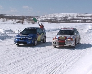 Паралелльные автогонки на льду прошли впервые в Уссурийске