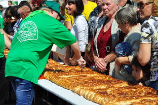 Чудо-пирог отведали жители Уссурийска в День города
