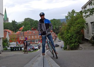 Эскалатор для велосипедистов в Норвегии