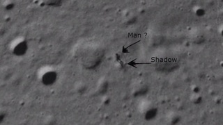 Интернет-пользователи обнаружили пришельца на Google-картах Луны