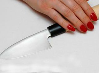 22-летняя жительница Уссурийска ударила ножом своего сожителя