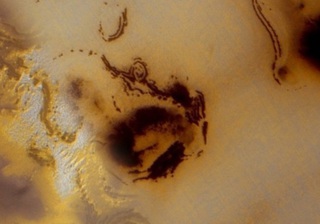 На Марсе найден гигантский «смайл»