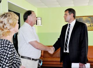 Вице-губернатор Приморского края Олег Ежов посетил социальные учреждения Уссурийска