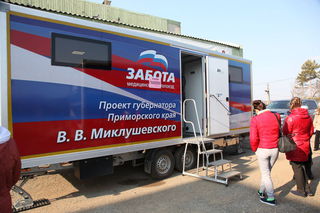 Автопоезд «Забота» переезжает в Новоникольск