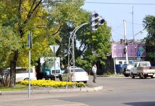 Новый светофор появился на перекрестке улиц Ленина и Октябрьской в Уссурийске