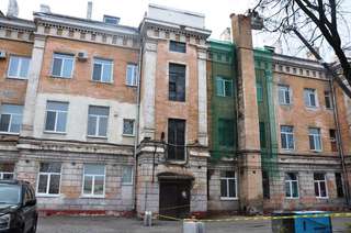 В доме на улице Ленинградской, 52, начался демонтаж дымоходной трубы