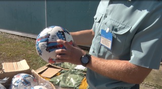 Уссурийские таможенники задержали очередную партию контрафактной продукции с символикой FIFA