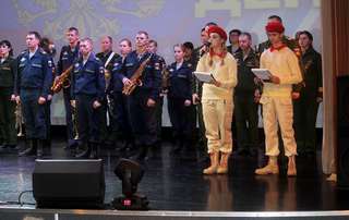 В честь призывников Уссурийского городского округа прошел праздничный концерт