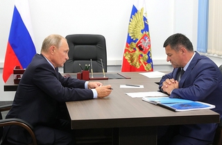Владимир Путин провел рабочую встречу с главой Приморья