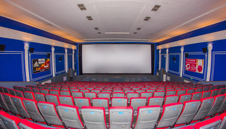 В кинотеатре Россия открылся обновленный большой зал