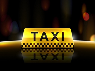 В Уссурийске таксист грубо нарушил правила дорожного движения. Видео