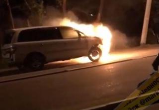 Горящий на трассе в Уссурийске автомобиль попал на видео