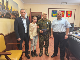 Медалью общественного признания «Отец солдата» награжден житель Уссурийска Николай Величанский