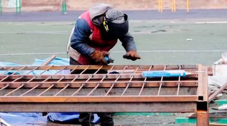 В Уссурийске началось обновление стадиона школы № 28